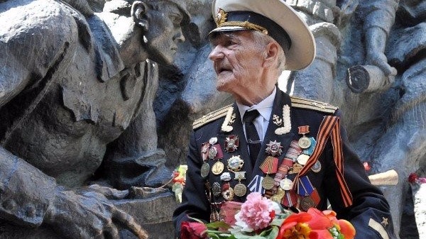 Акция Бессмертный Полк в Усть-Каменогорске 2025г